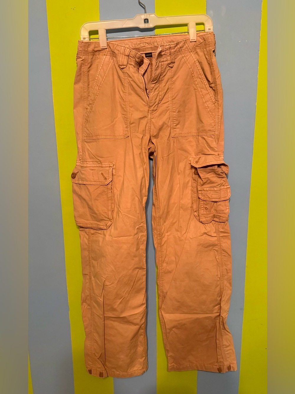 Women’s Cargo Pants in Light khaki- American Eagle size 8 long